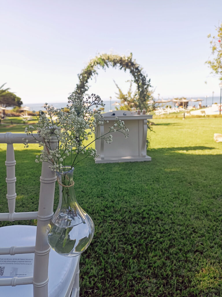 Detalle camino al altar